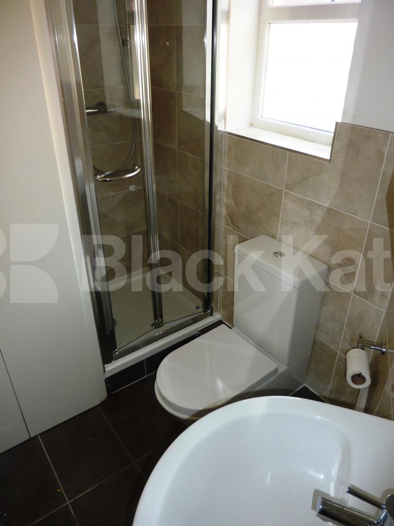 			1 BED IN CAMDEN FOR SHARERS!!!!, 1 Bedroom, 1 bath, 1 reception Flat			 Agar Grove, CAMDEN SQUARE